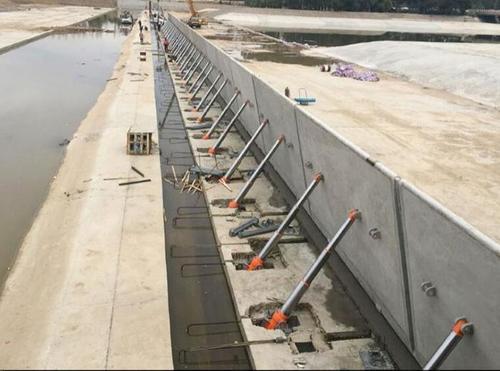 翻板闸门 翻板闸门