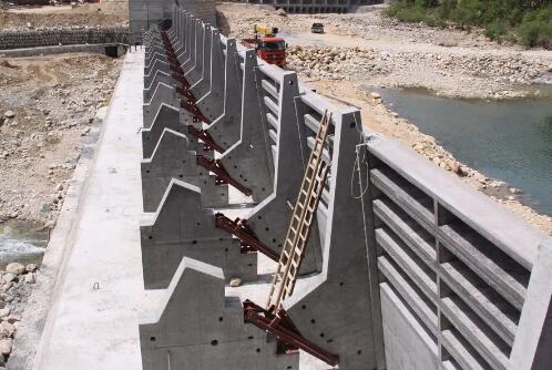 翻板闸门 翻板闸门